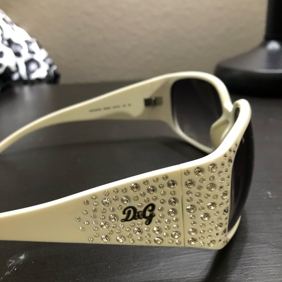 Authentic Dolce & Gabbana Sunglasses - Picture 1 of 4